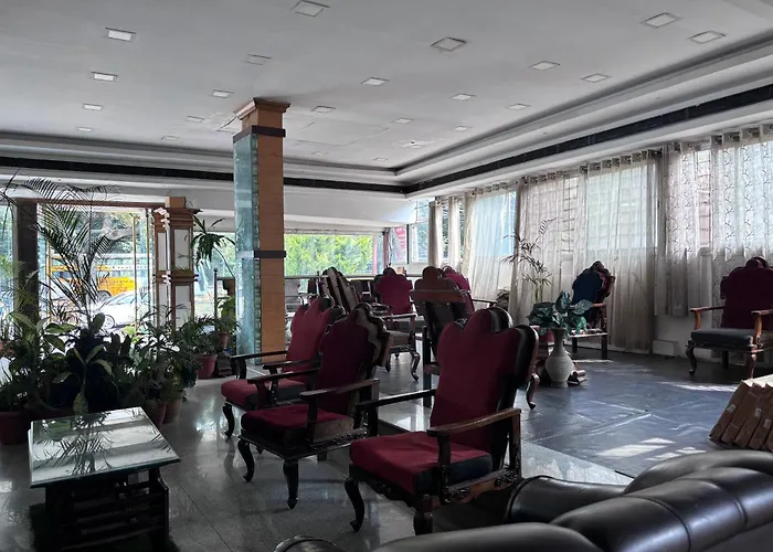 Hotel Raj Empire